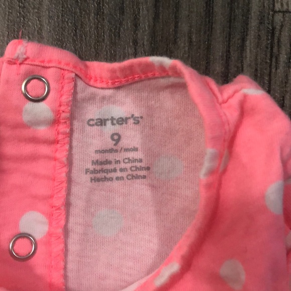 Carter girls Size 9 months romper - Picture 3 of 3